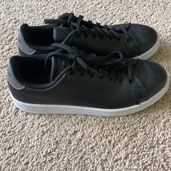 Adidas Stan Smiths - Picture 2 of 5